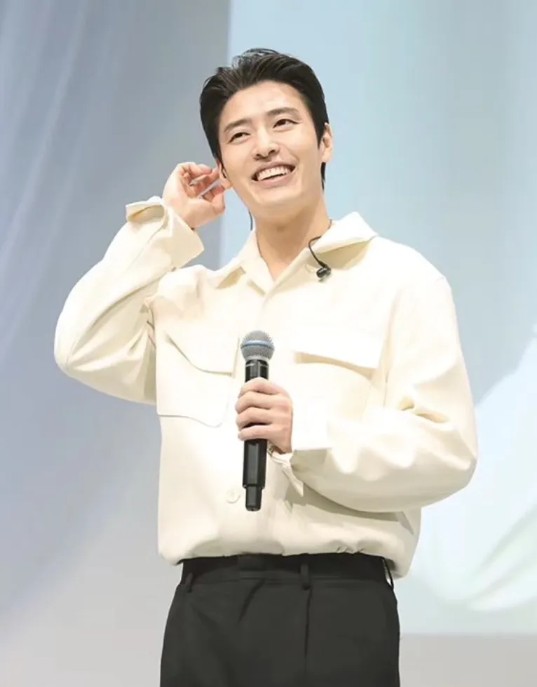 韓国俳優カン・ハヌル