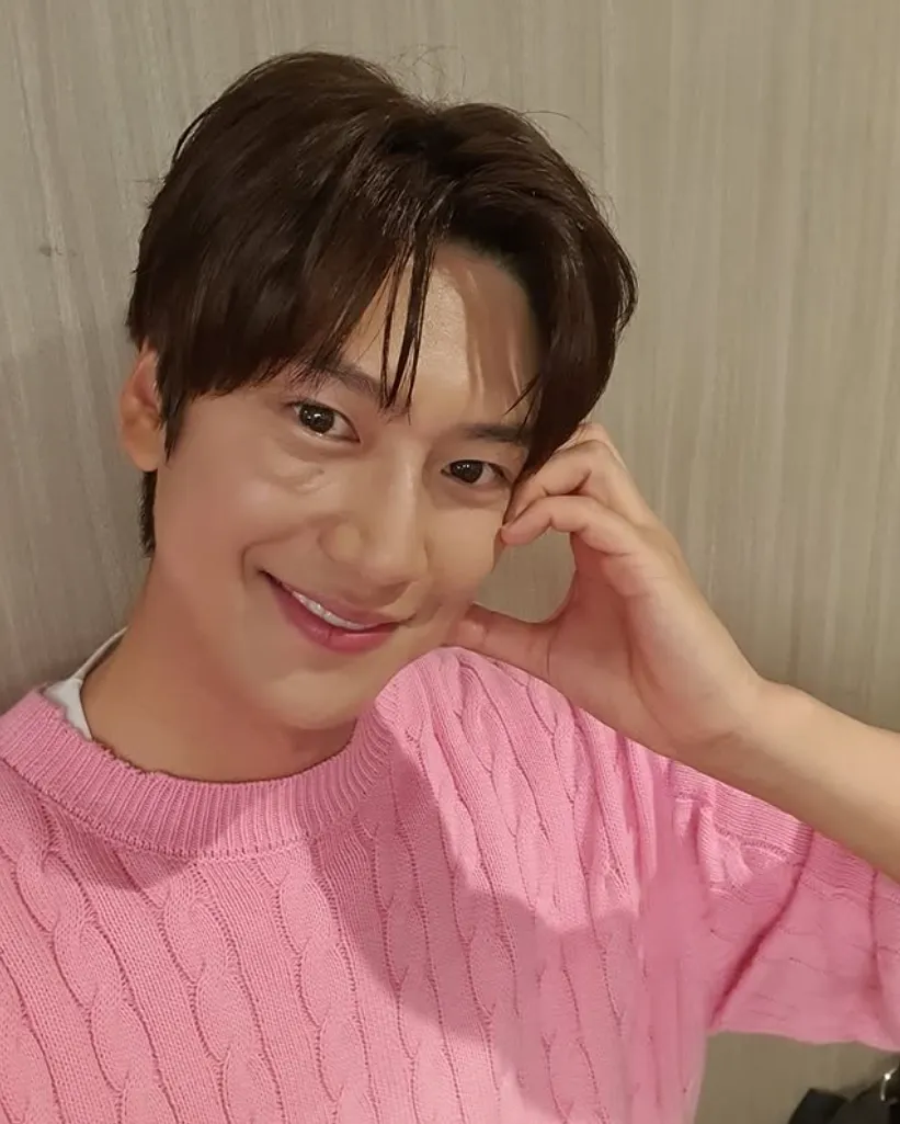 韓国俳優ナ・イヌ