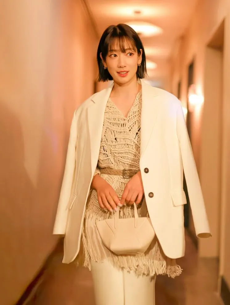 韓国女優パク・シネ