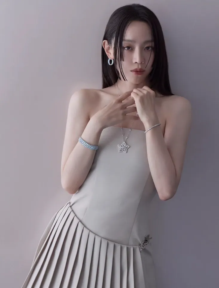 韓国女優シン・ヘソン