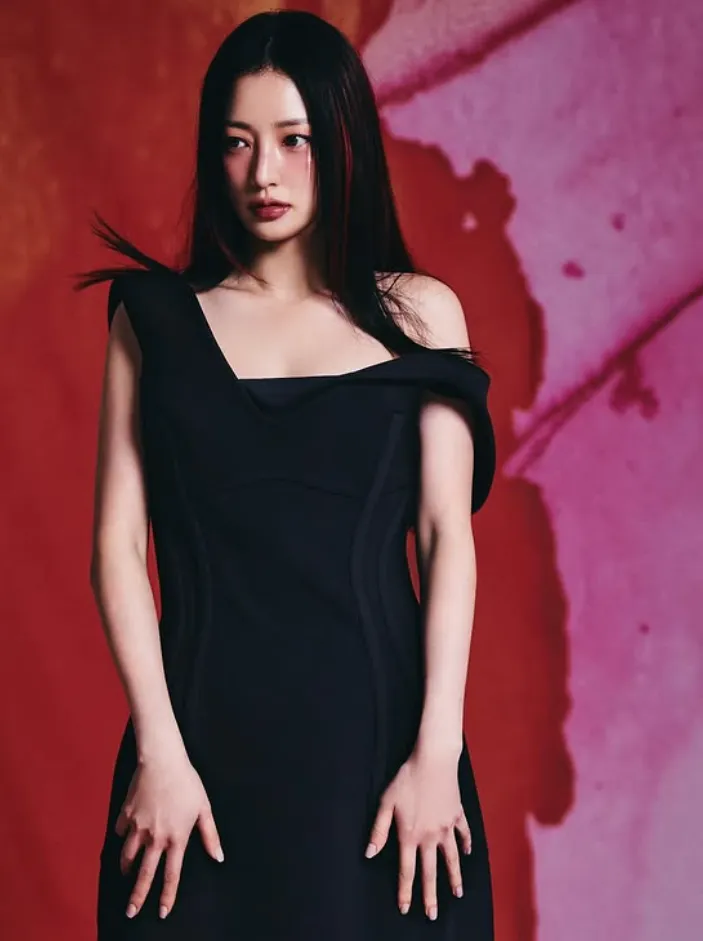 韓国女優ソン・ハユン