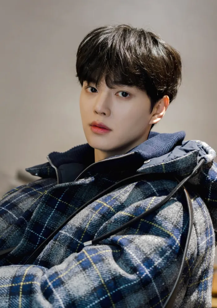 韓国俳優ソン・ガン