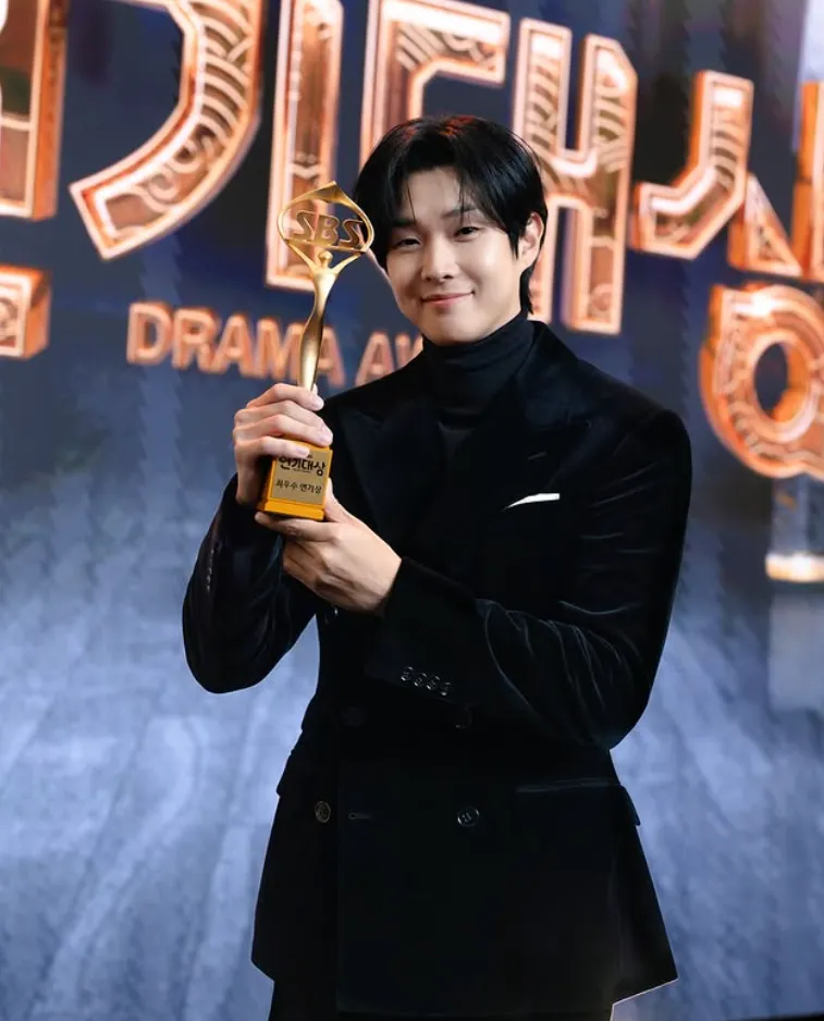 韓国俳優チェ・ウシク