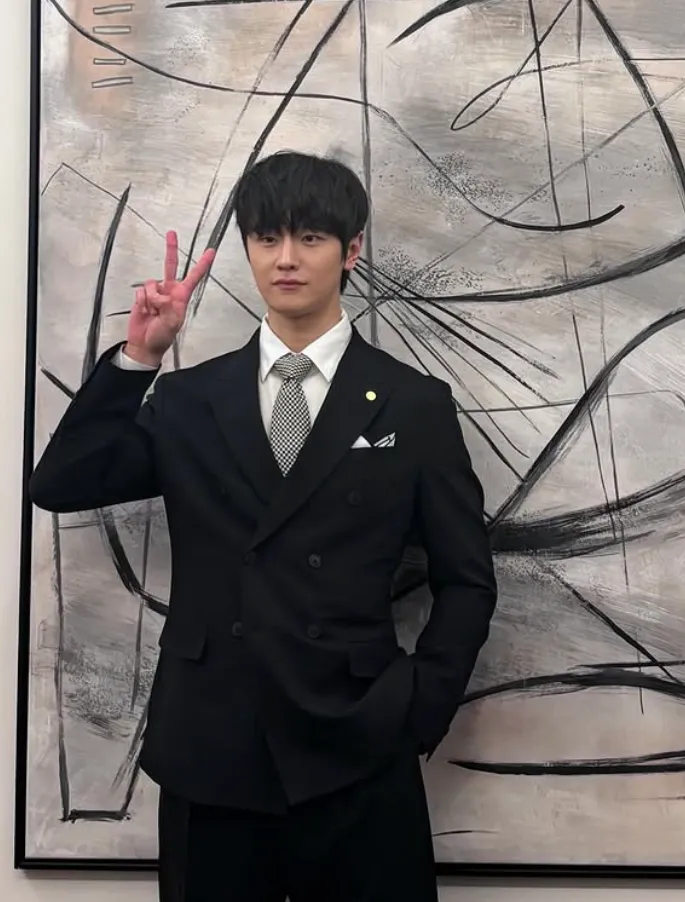 韓国俳優キム・ドワン