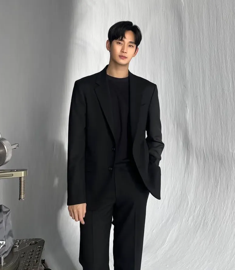 韓国俳優キム・スヒョン