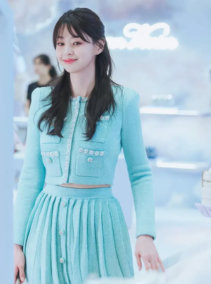 韓国女優クォン・ナラ