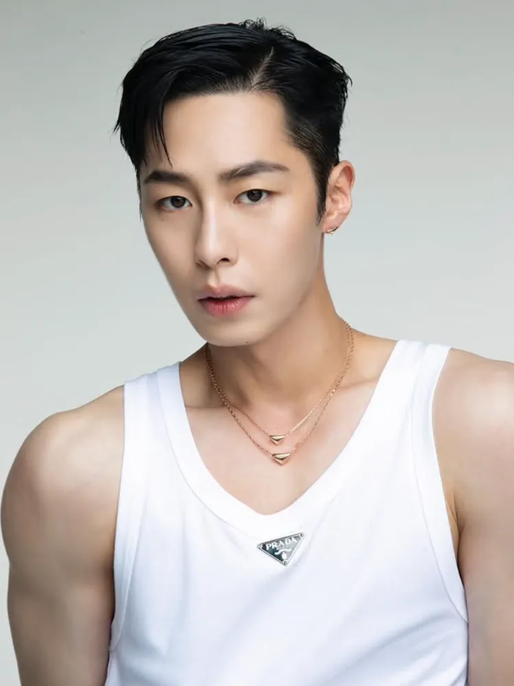韓国俳優イ・ジェウク