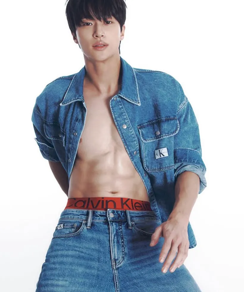 韓国俳優ピョン・ウソク