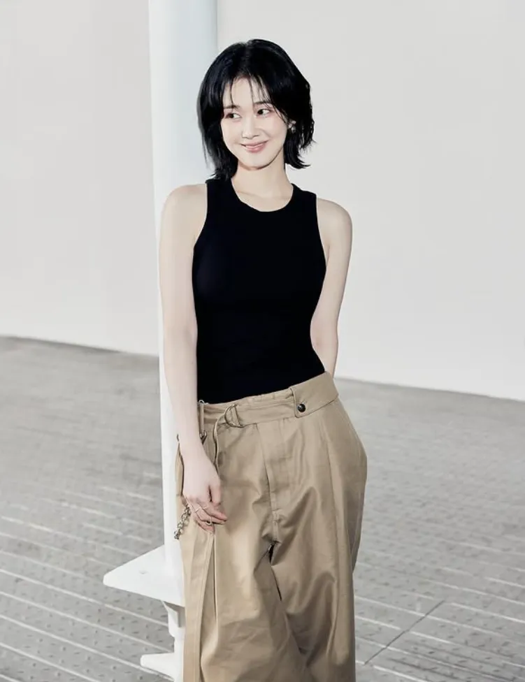 韓国女優チャン・ナラ