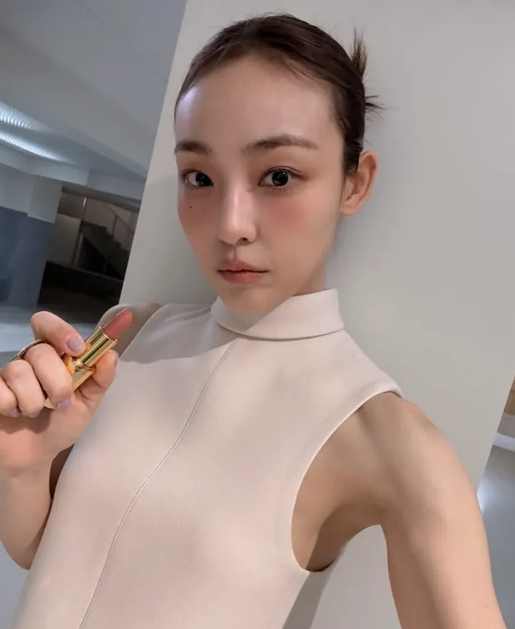 韓国女優チョン・ソニ