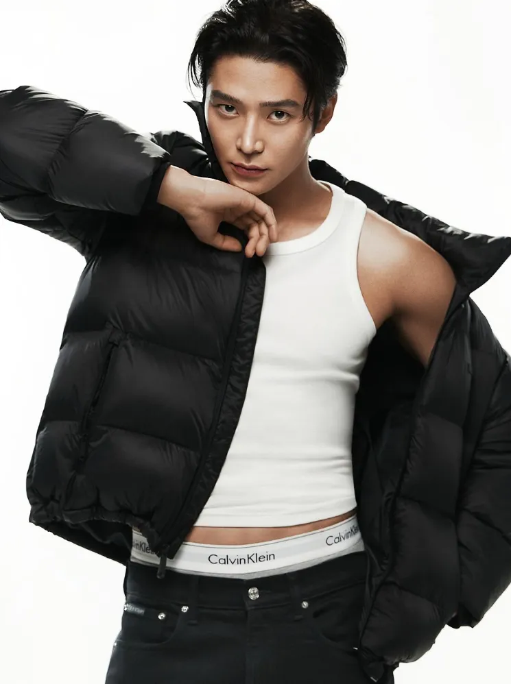韓国俳優ロウン