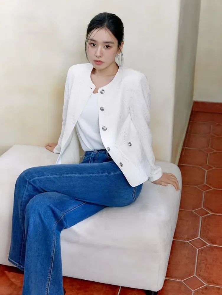 韓国女優アン・ウンジン