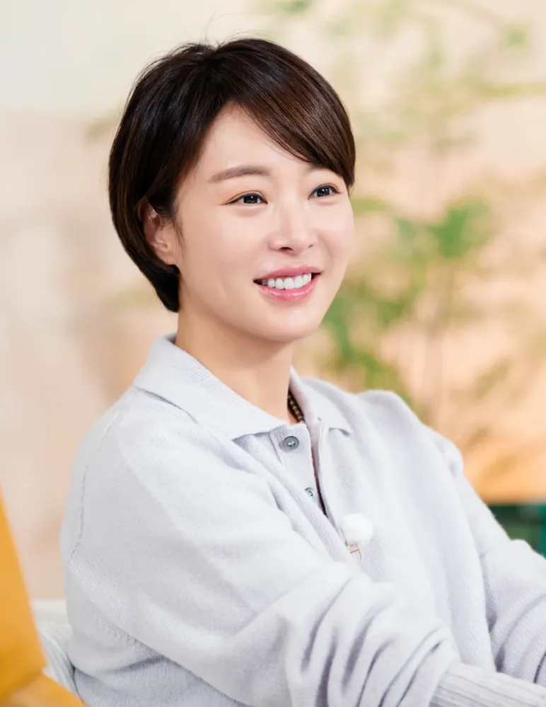 韓国女優ファン・ジョンウム