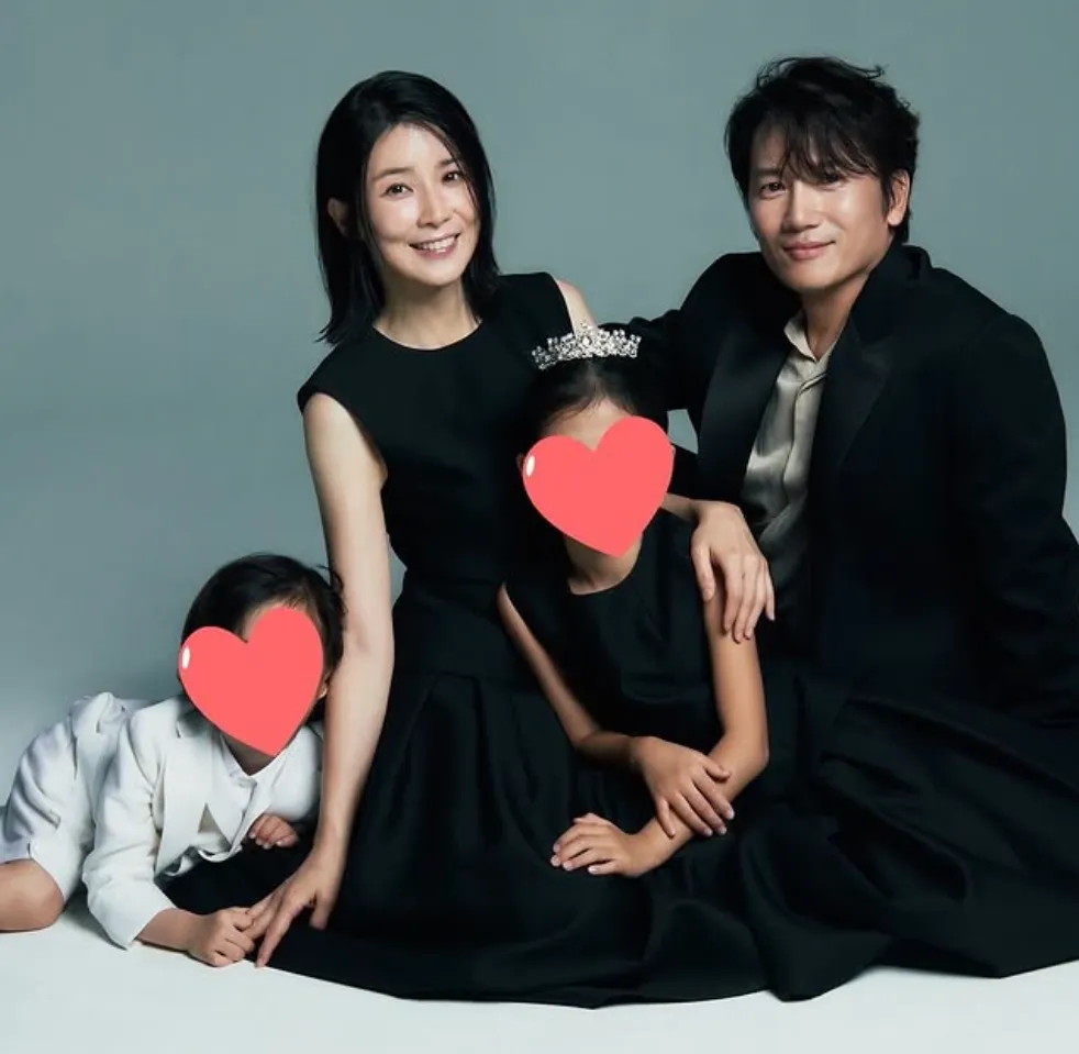 韓国俳優チソン&イ・ボヨン