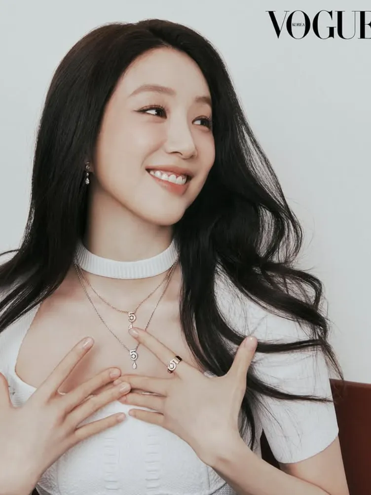 韓国女優チョン・リョウォン
