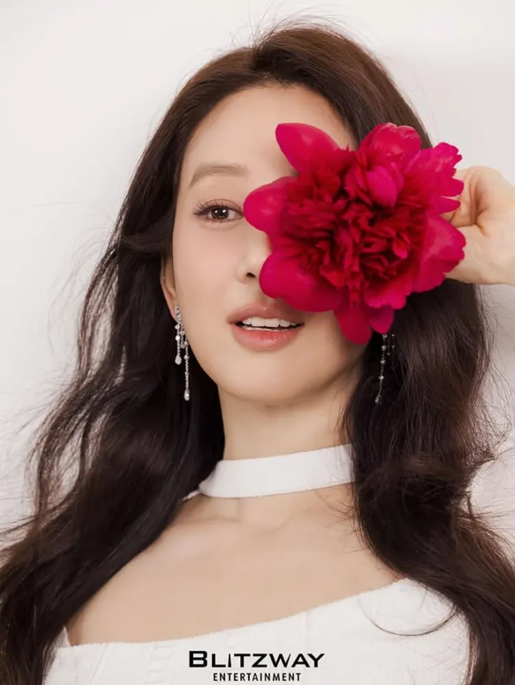 韓国女優チョン・リョウォン