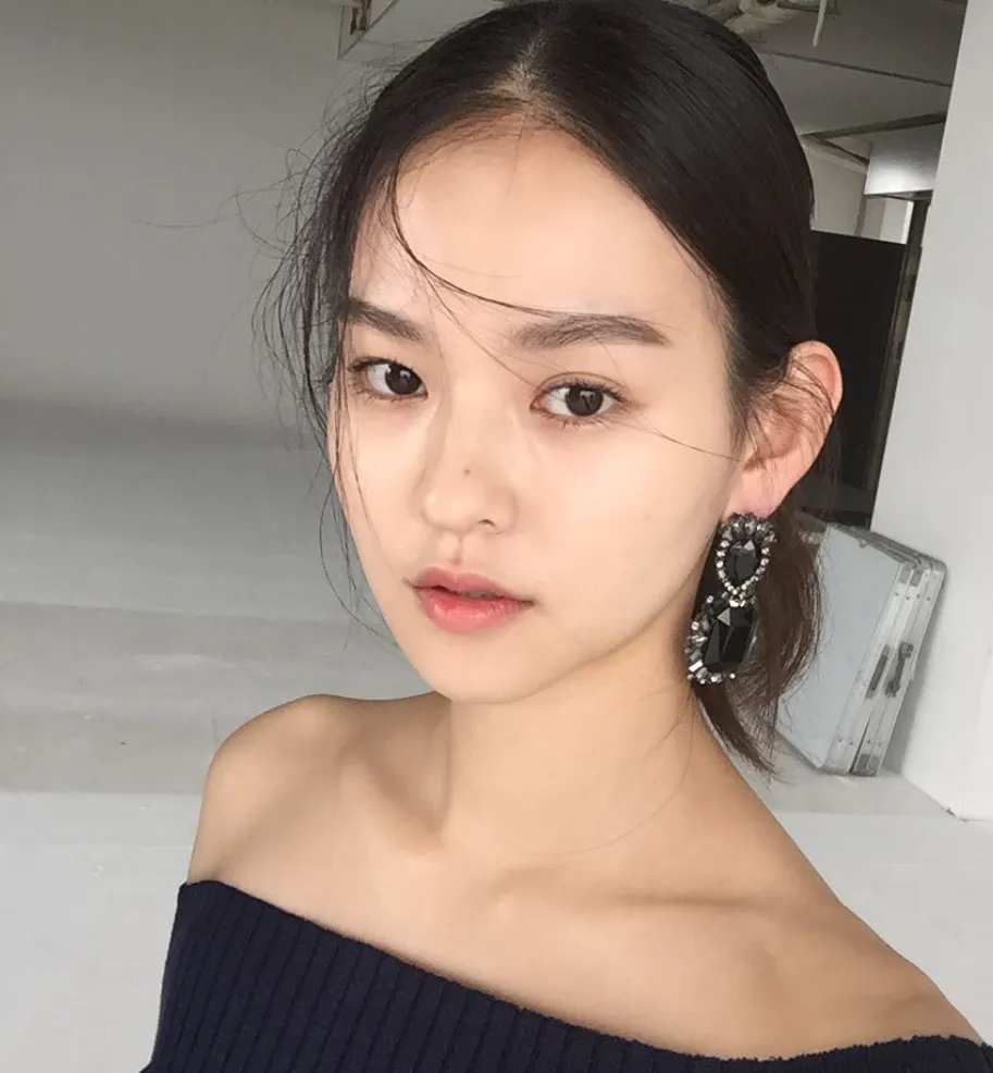 韓国女優キム・ユネ