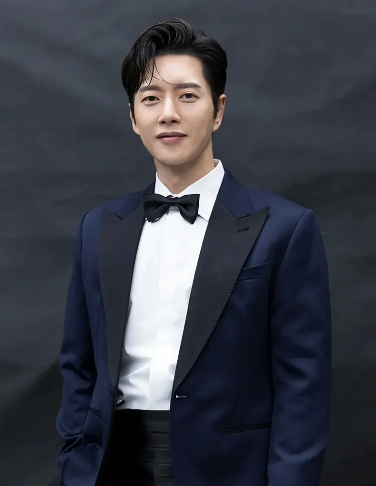 韓国俳優パク・ヘジン