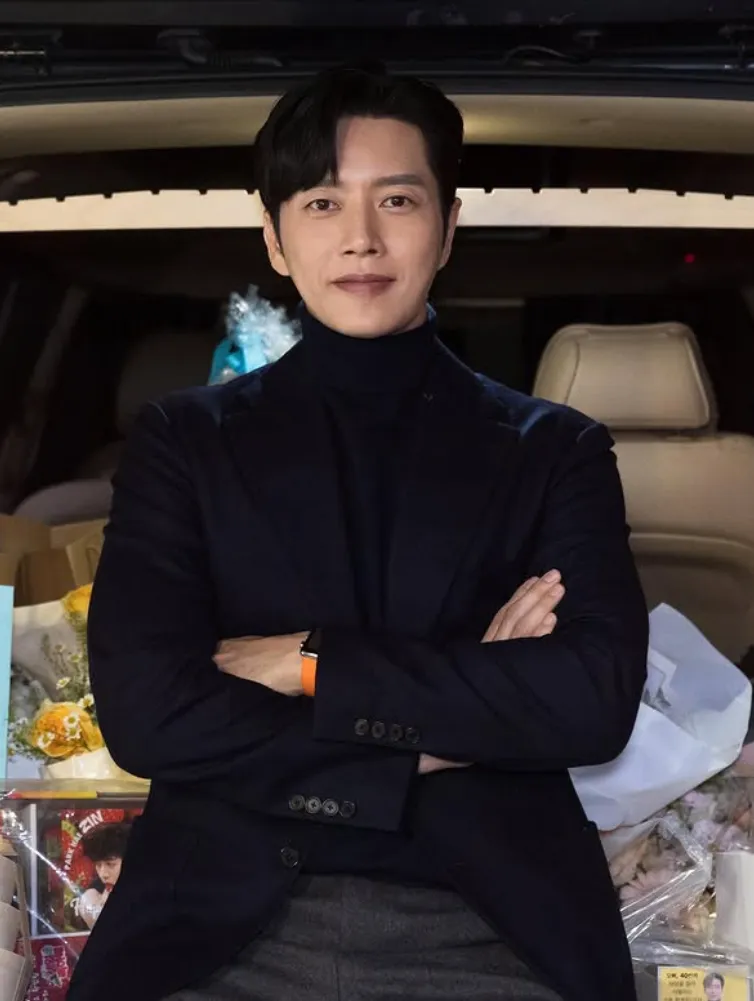韓国俳優パク・ヘジン