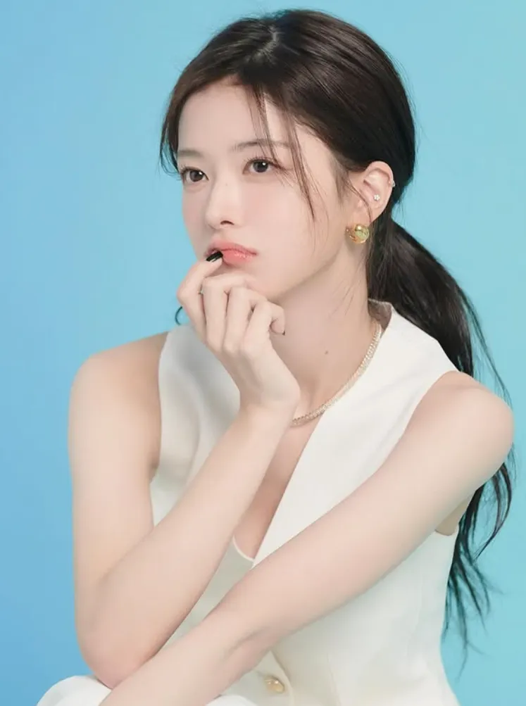 韓国女優ノ・ジョンウィ