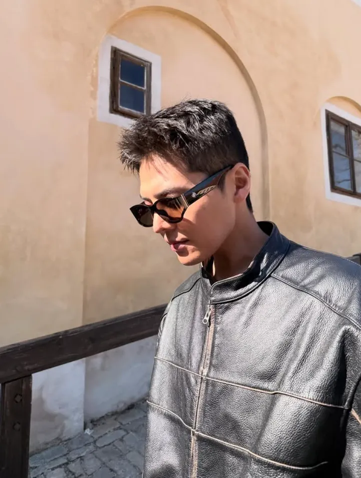 韓国俳優リョウン
