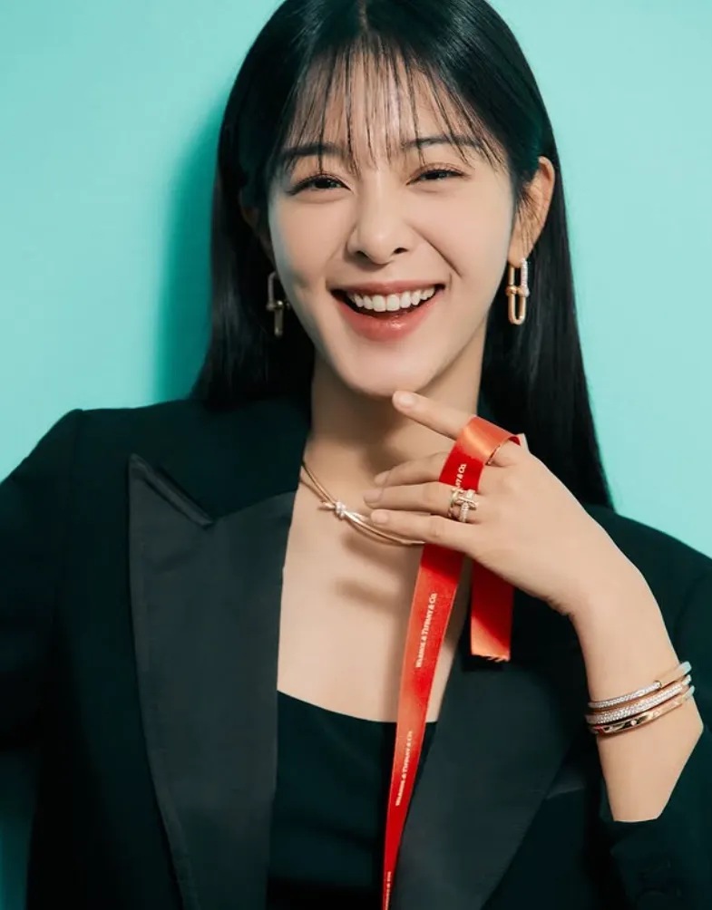 韓国女優ソル・イナ