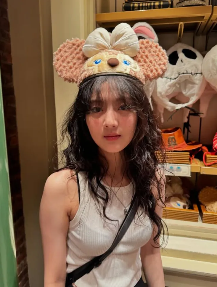 韓国女優シン・ウンス