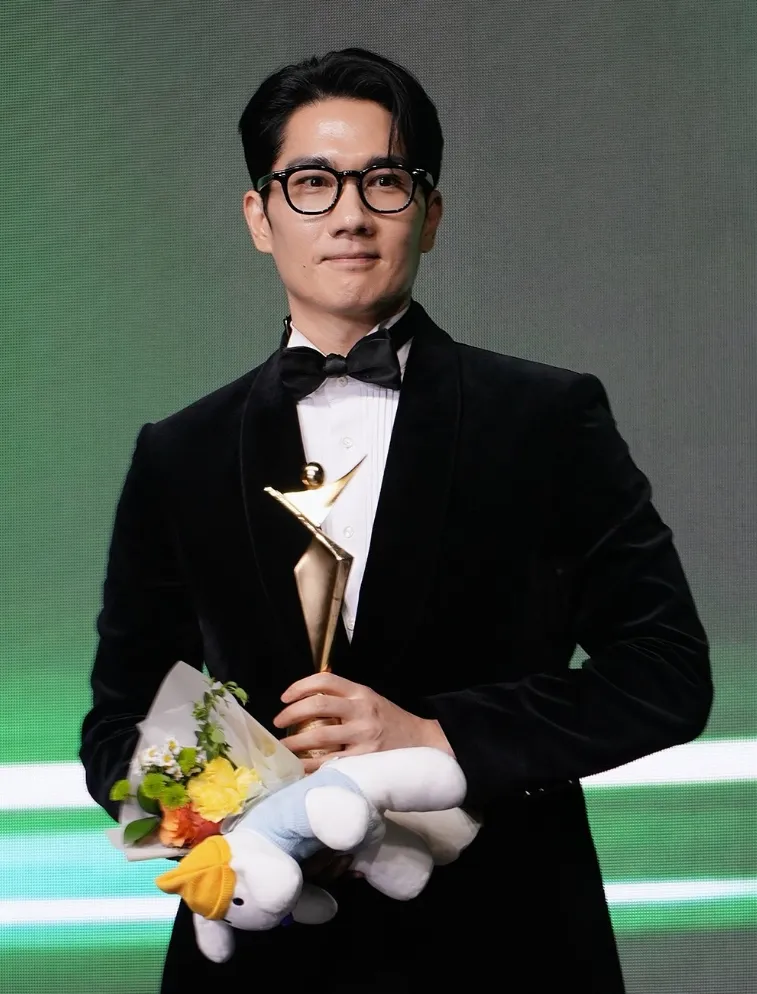 韓国俳優オム・テグ