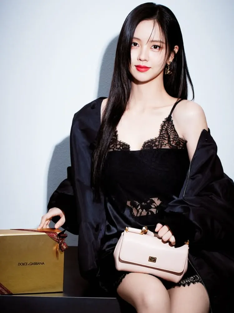 韓国女優キム・ソヒョン