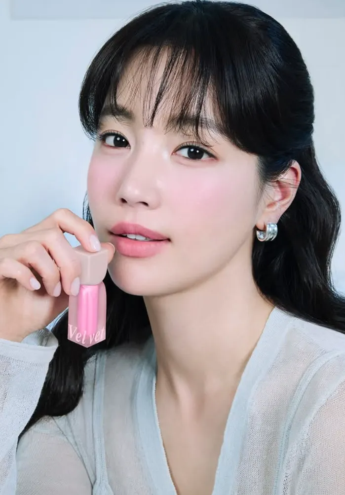 韓国女優&人気インフルエンサー「キ・ウンセ」