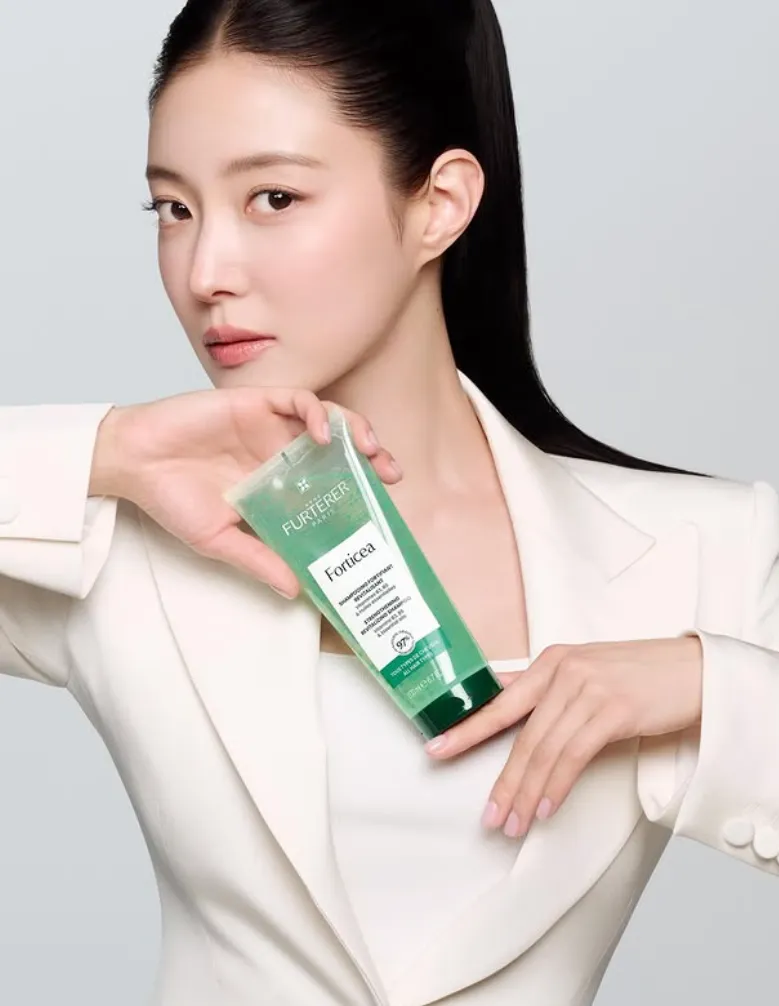 韓国女優イ・セヨン
