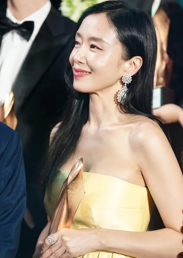 韓国女優チョン・ドヨン