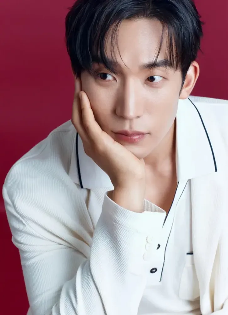 韓国俳優イ・サンイ