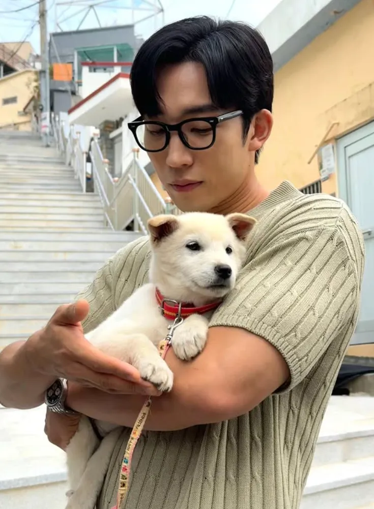 韓国俳優イ・サンイ