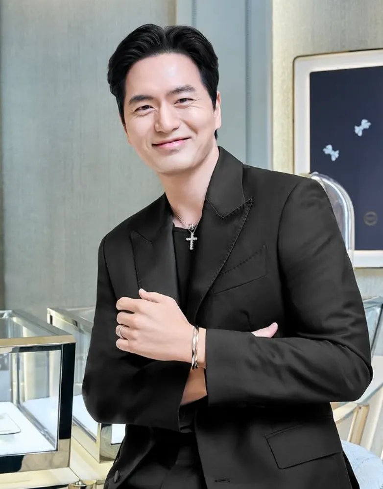 韓国俳優イ・ジヌク
