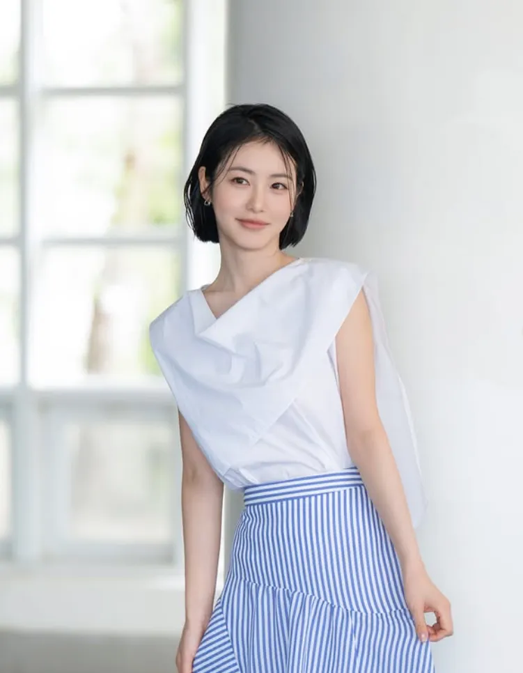 韓国女優シン・イェウン