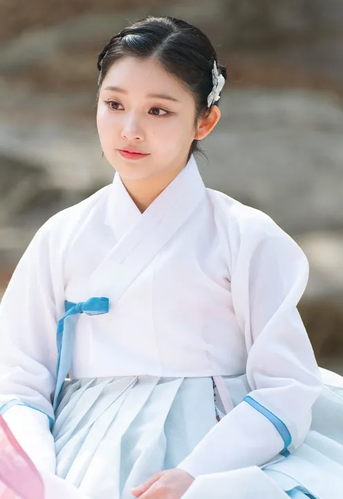 韓国ドラマ『今日から“ニンゲン”に転身しました』キャスト｜イ・シウ(クミホ役)