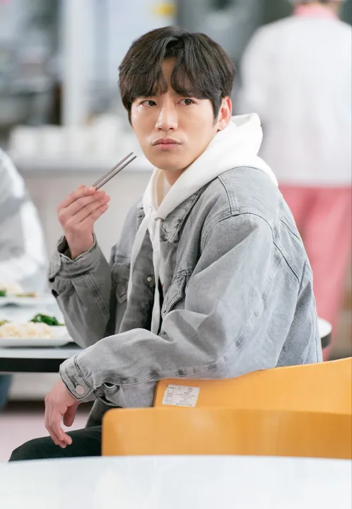 韓国ドラマ『今日から“ニンゲン”に転身しました』キャスト｜ユファン(ソ・ボム役)