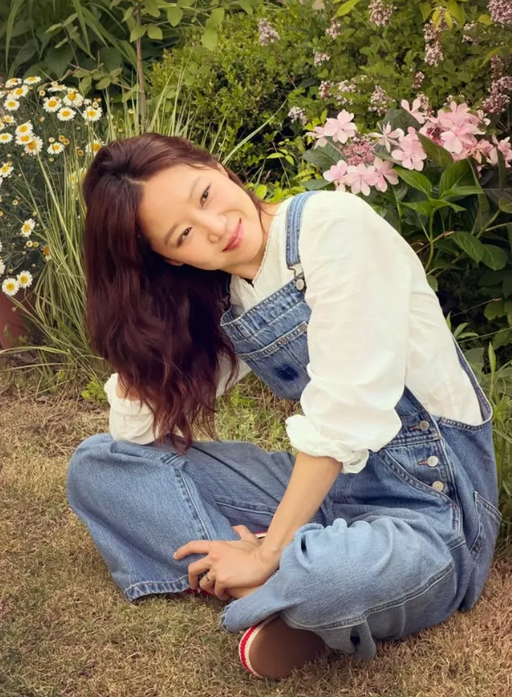韓国女優コン・ヒョジン