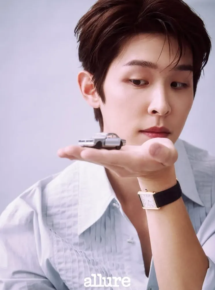 韓国俳優イ・シウ
