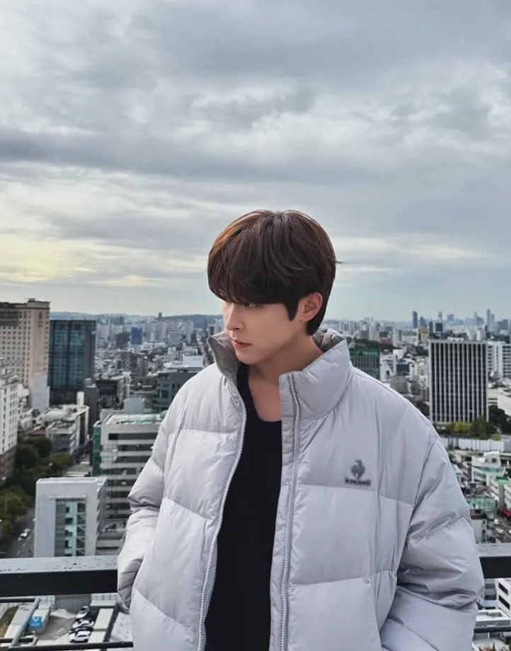 韓国俳優イ・シウ