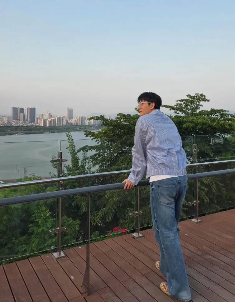 韓国俳優カン・テオ