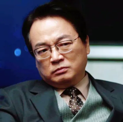 韓国ドラマ『アンダーカバーハイスクール』キャスト｜イ・ソファン(キム・ヒョンベ役)