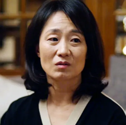 韓国ドラマ『アンダーカバーハイスクール』キャスト｜キム・スジン(チャン・マンオク役)