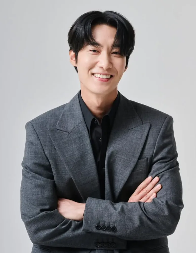 韓国俳優チャン・リュル