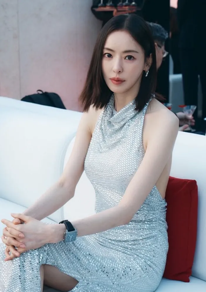 韓国女優イ・ダヒ