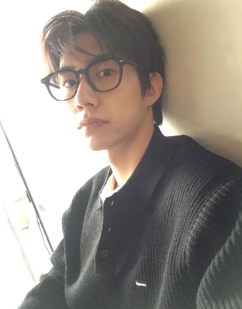 韓国俳優ソン・ウヒョン