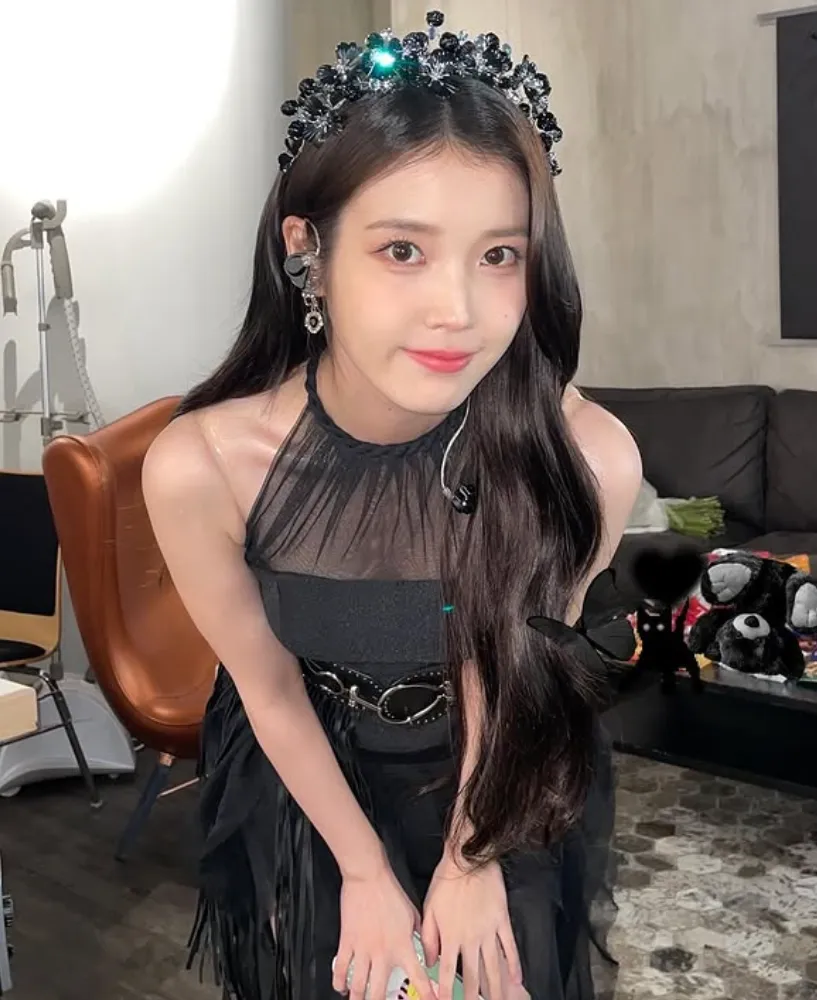 韓国人気シンガー・ソングライター&女優IU