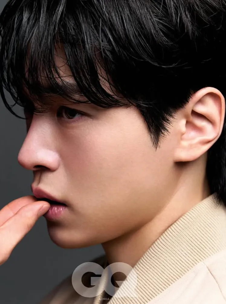 韓国俳優カン・ユソク