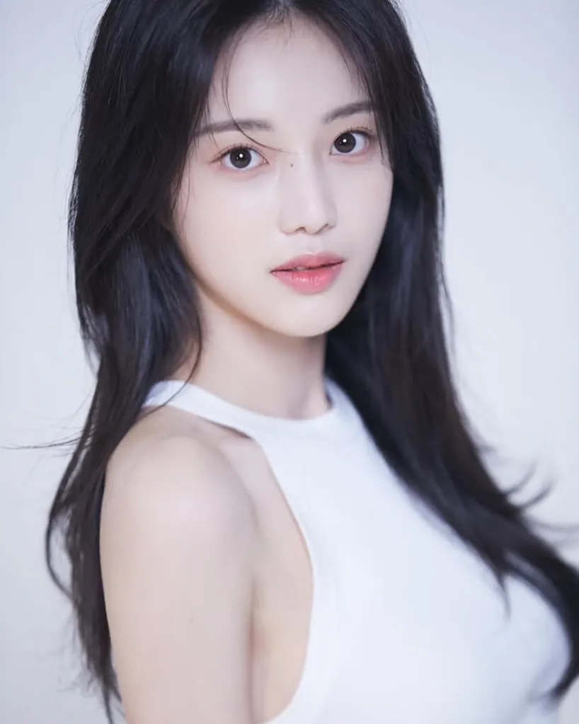 韓国女優ハン・ソウン